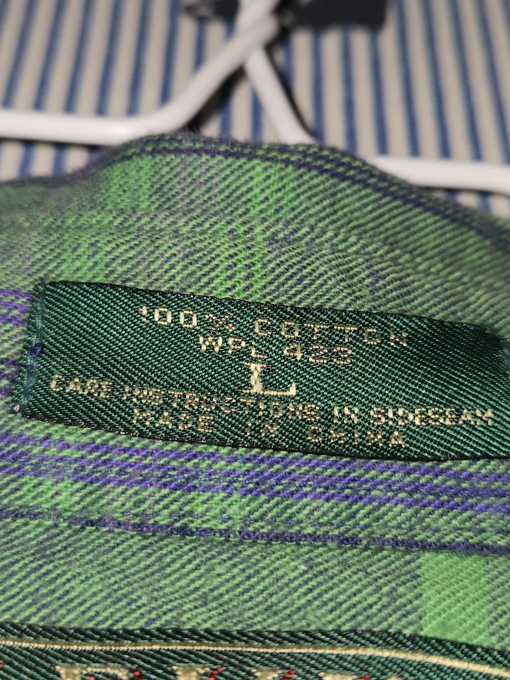 Vintage 90s Levi's Green Pink Plaid Flannel Button-Up Shirt Large